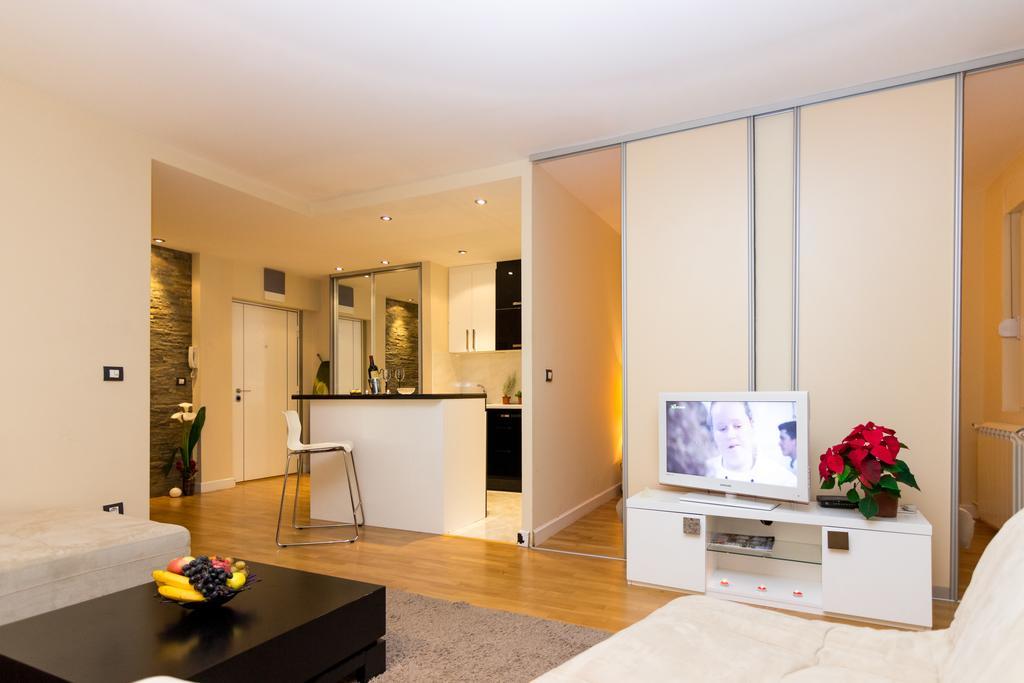 Slavija Square Apartments Belgrad Cameră foto